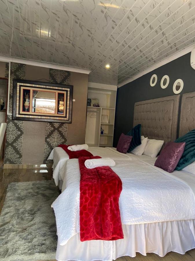 Nsuku Bed And Breakfast Thulamahashi Ngoại thất bức ảnh