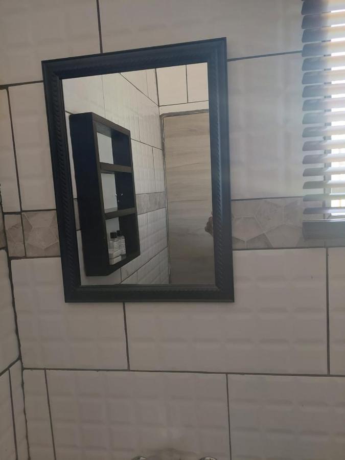 Nsuku Bed And Breakfast Thulamahashi Ngoại thất bức ảnh